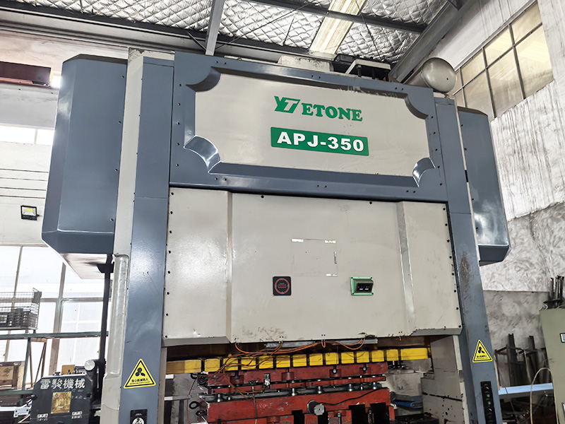 Zhejiang Yitian Seiko APJ-350 gantry high-speed precision punch press